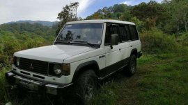1988 1st gen Mitsubishi Pajero 4x4 for sale