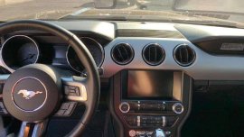 2016 Ford Mustang V8 5.0L - top of the line