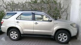 2009 Toyota Fortuner V Gas AT 4x2 VVTi 43Tkms Beige