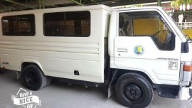 For sale Toyata HIACE fb van 10 seater double tire 1999 
