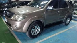 2005 TOYOTA Fortuner V 4x4 Matic Diesel FOR SALE