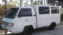  Mitsubishi L300 FB deluxe 2014 Model Manual