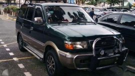 Toyota Revo GLX A/T Model: 2000mdl