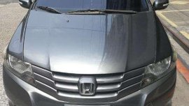 Selling 2009 Honda City.