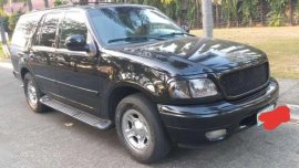 Selling my Ford Expedition 2001 XLT. 
