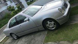 Car for sale MERCEDES BENZ E-240 COLOR GRAY