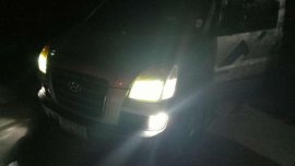 SELLING HYUNDAI Starex 2004 grx crdi automatic