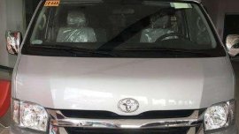 TOYOTA HIACE SUPER GRANDIA DIESEL M/T 2019 EURO 4