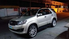 2013 Toyota Fortuner 4x4 top of the line automatic