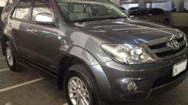 Toyota Fortuner G 2007 Matic Like New Condition 