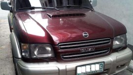 2000 Isuzu Trooper maroon AT diesel good running condition