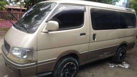 Toyota Hi Ace Fresh in and out gagamitin na lang 2010