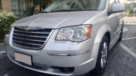 2008 Chrysler Town and Country Silver Automatic transmission