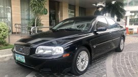 For sale: 2004 Volvo S80 2.0T Shiny black