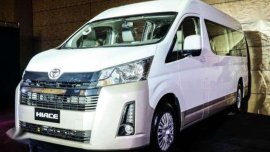 Toyota Hiace Commuter Deluxe 2019