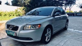 Volvo S40 model 2013 Silver Automatic