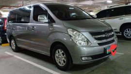 SELLING HYUNDAI Starex crdi automatic 2001
