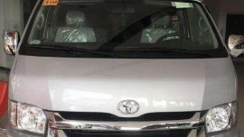 TOYOTA HIACE GL GRANDIA DIESEL M/T 2019 EURO 4