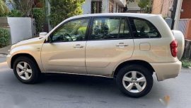 Second Hand 2004 Toyota RAV4 Very good condition.
