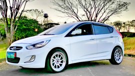 HYUNDAI Accent CrdI 2013 for sale