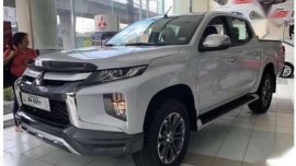 2019 Mitsubishi Strada gls at 135k all un down
