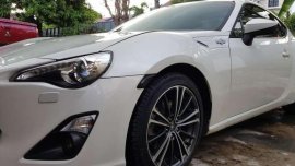 2014 Toyota 86 Pearl white A/T