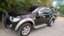 SELLING MITSUBISHI Strada gls 2011 4x4 