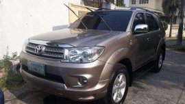 2010 Toyota Fortuner G Gas Automatic Financing OK