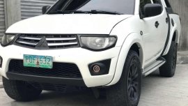 Mitsubishi Strada 2011 for sale