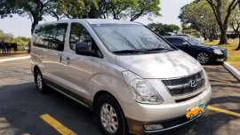 2009 Hyundai Starex Gold for sale