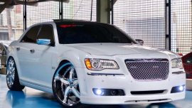 2014 Chrysler 300C PANORAMIC 1.980M (neg) trade in ok!