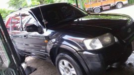 Ford Escape xls 2004 model automatic gasoline