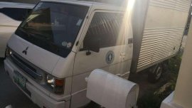 Mitsubishi L300 Diesel 2011 model MT