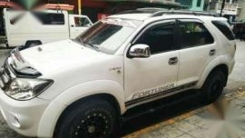 RUSH Toyota Fortuner V LOADED 2006 model.