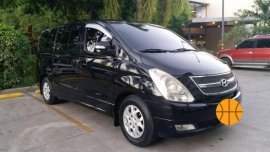 Hyundai Grand Starex gold FOR SALE
