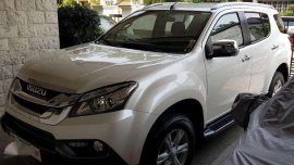 2016 Isuzu MU X four wheel drive top of the line variant first owner