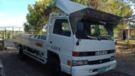 Like New Isuzu Elf for sale