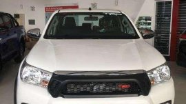NEW TOYOTA HILUX 4X2 E M/T 2019