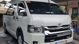 2016 model Toyota Hiace Super Grandia LXV AT Diesel