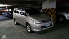 Toyota Innova E 2.0 Automatic 2009 for sale 