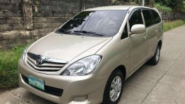 2010 Toyota Innova E Automatic Diesel