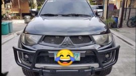 2010 Mitsubishi Strada pick up for sale