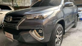 2016 Toyota Fortuner V 4x4 AT top of the line