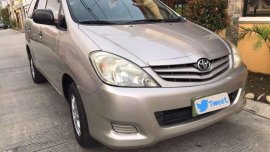 Toyota Innova E 2011 MT for sale