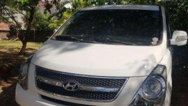 2010 Hyundai Starex Gold for sale