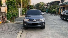 2011 Toyota Fortuner 2.5G AT Diesel 4x2 FOR SALE