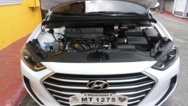 Hyundai Elantra MT 2017 for sale