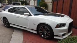 Selling 2nd Hand Sedan White Chevrolet Camaro 2013 