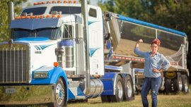 5 must have skills & qualities to be a good truck driver 