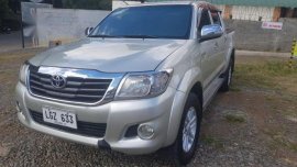 Toyota Hilux 2012 MT 4x2 for sale 